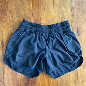 Black Running shorts • size 4 • lululemon